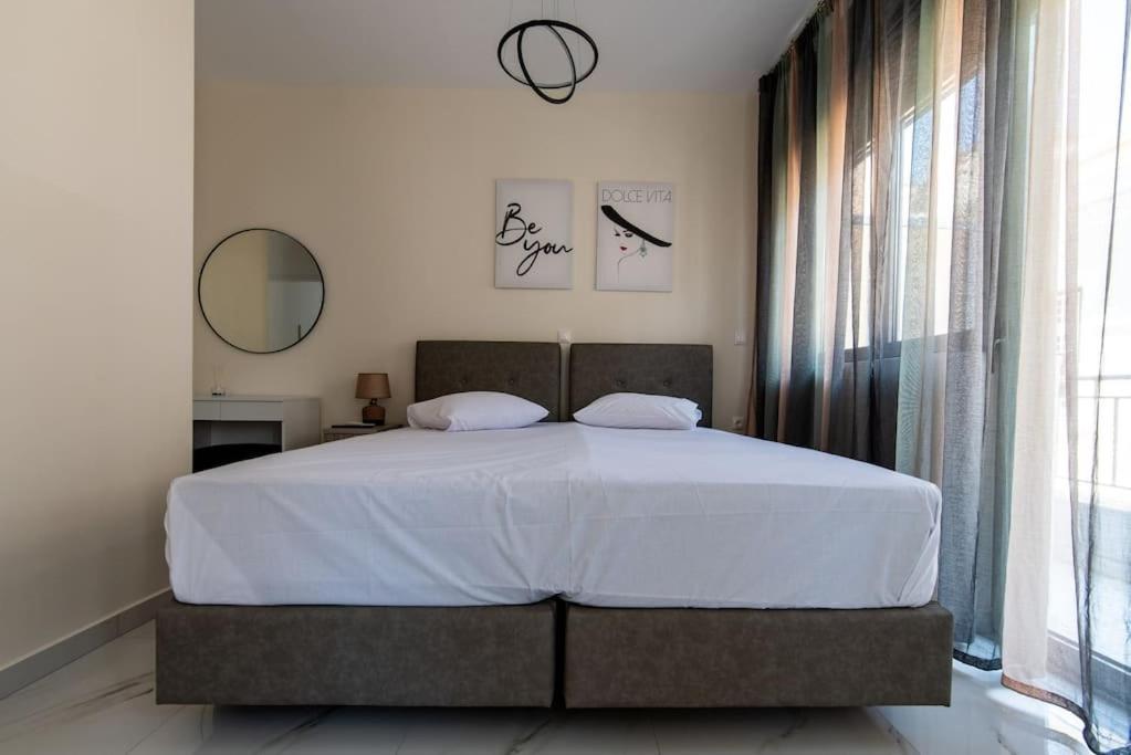 Plaka Rafaela Elegant Urban Retreat In Athens Historic Heart Apartment Exterior photo